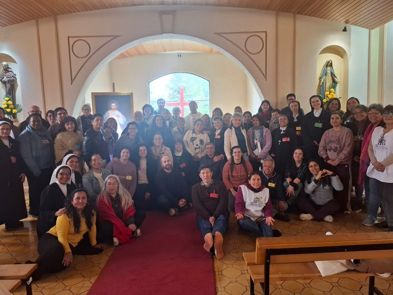 Cerca de 70 personas participaron en retiro sobre la Divina Misericordia